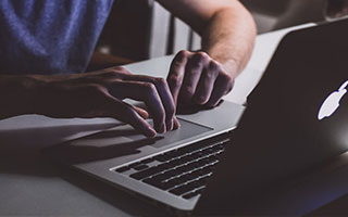 皇冠体育-迪昂19+11乔17分 雄鹿110-93战胜雷霆喜迎连胜